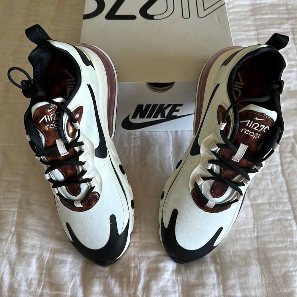 Nike Air Max 270 React Sneakers - Women